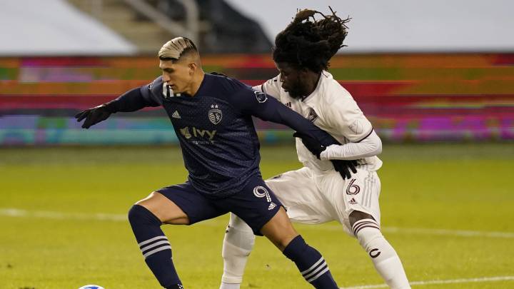 Alán Pulido y Sporting Kansas City lideran la Conferencia Oeste