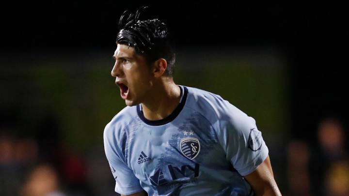 La MLS incluye a Alan Pulido en el 11 ideal de la Semana 20