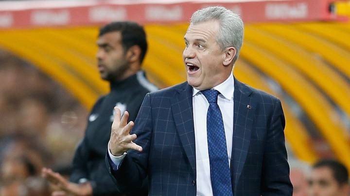 Javier Aguirre suena para dirigir a Chicharito en LA Galaxy
