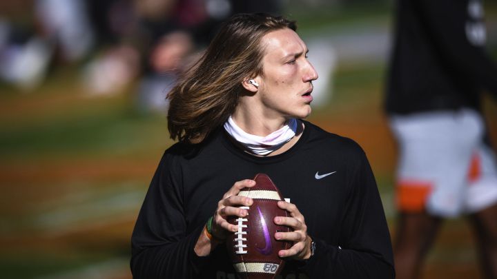 Trevor Lawrence con Clemson