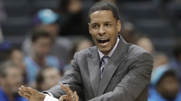 ¿Quién es Stephen Silas, el nuevo coach de Houston Rockets?
