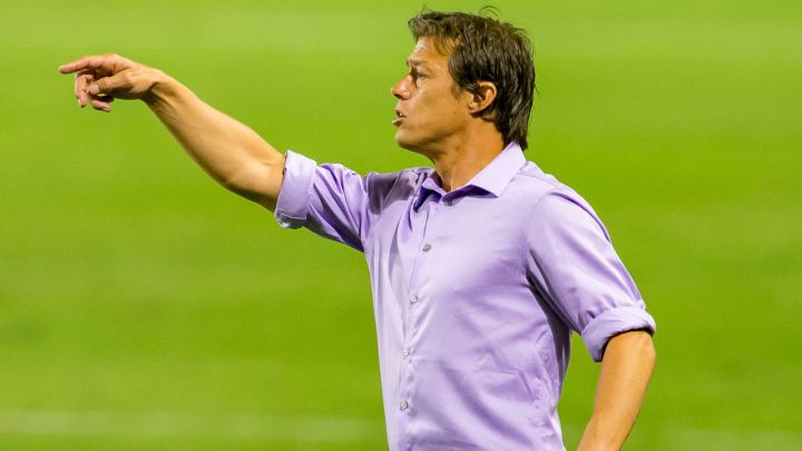 Matías Almeyda envía mensaje de aliento a Diego Maradona