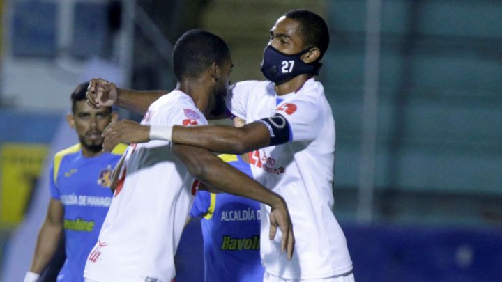 El cuadro costarricense y el conjunto hondureño, respectivamente obtuvieron su pase a la siguiente ronda tras golear a sus rivales en turno.