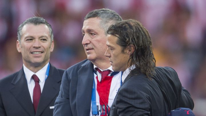 El entrenador argentino de San Jose Earthquakes tuvo un exitoso paso por las Chivas de Guadalajara, club del que Jorge fue dueño.