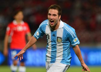 Higuaín deja fuera a CR7 de su lista de mejores delanteros