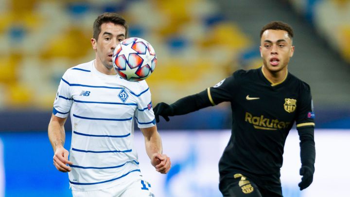 Sergiño Dest, segundo estadounidense más joven en marcar en Champions League