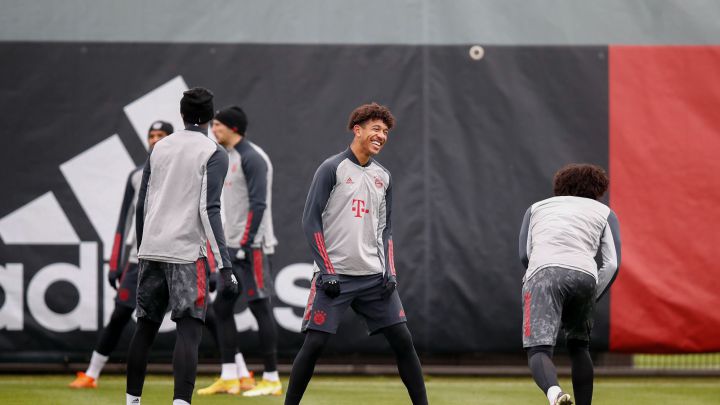 Chris Richards consigue si primera titularidad con el Bayern en Champions