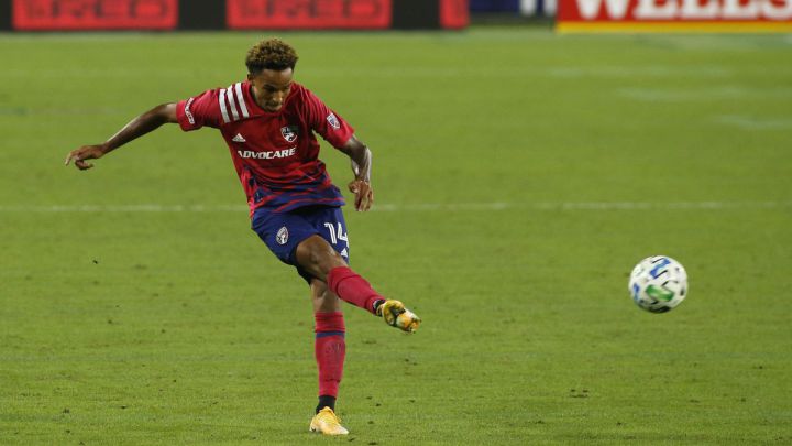 De acuerdo con información de Buzz Carrick, el lateral estadounidense de 19 años es objeto del deseo por parte de la Vecchia Signora de Italia.