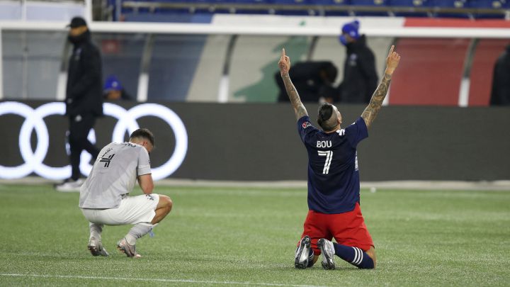 Gustavo Bou calentó con la playera de Maradona previo al Orlando City – NE Revolution
