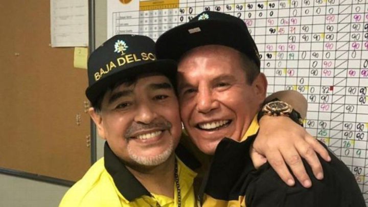 Julio César Chávez invitó a Maradona a su clínica de rehabilitación