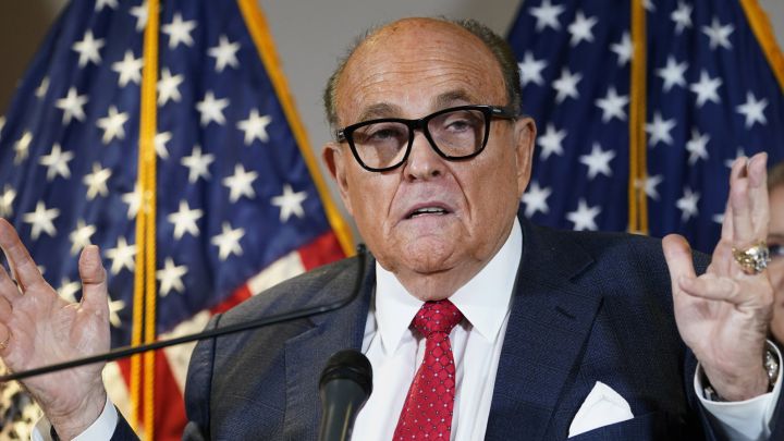 Rudy Giuliani, ex alcalde de NY y abogado de Trump, tiene coronavirus