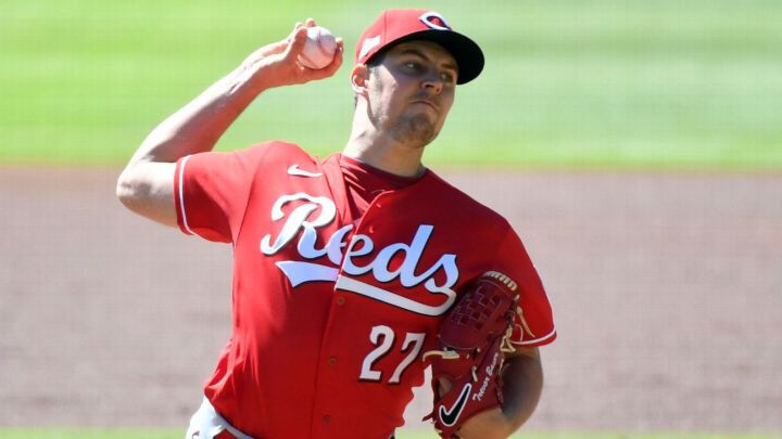 Trevor Bauer con los Reds