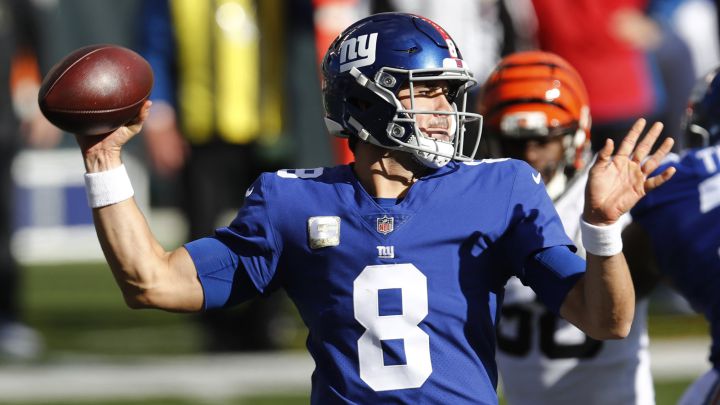 Daniel Jones con los Giants