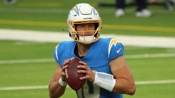 Justin Herbert con los Chargers
