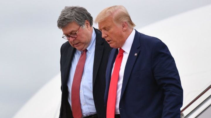 ¿Quién es William Barr y por qué podría despedirle Donald Trump antes de marcharse?