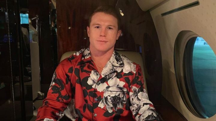 ¡Miles de dólares! Canelo Álvarez llega con costoso outfit a San Antonio