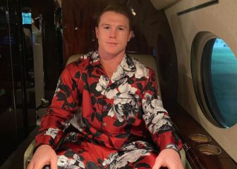 ¡Otra vez en pijama! Canelo llega con costoso outfit a Texas