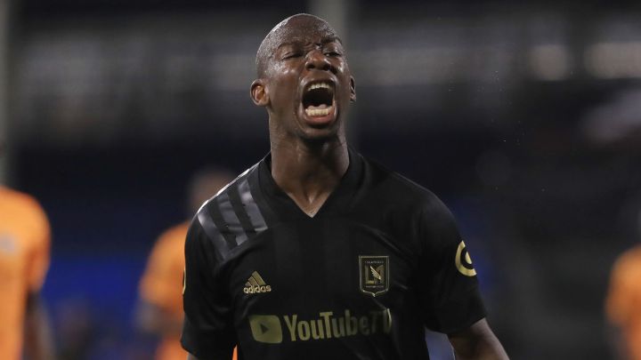 LAFC no ejerció la opción de contrato del histórico atacante, que podría recalar en Columbus Crew, luego de haber ganado la última MLS Cup, tras derrotar a Seattle Sounders.