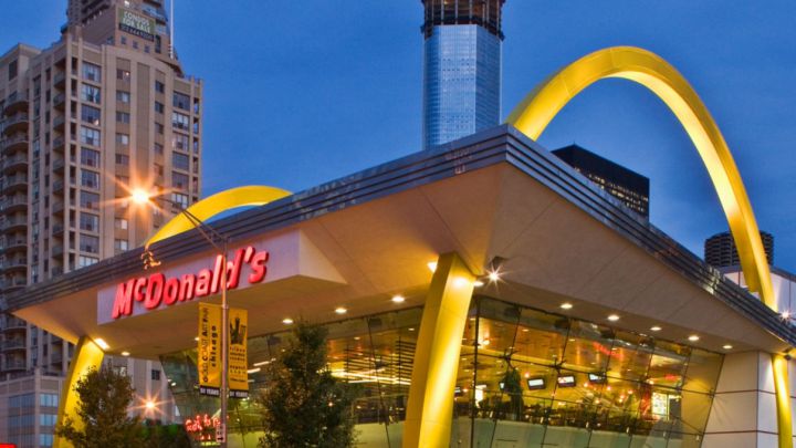Horarios de establecimientos de comida rápida en Nochebuena y Navidad: McDonalds, Dominos, Starbucks...