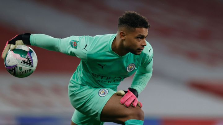 Zack Steffen fue titular en goleada de Manchester City sobre Arsenal