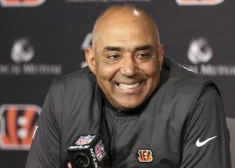 Texans buscan a Marvin Lewis para entrevista