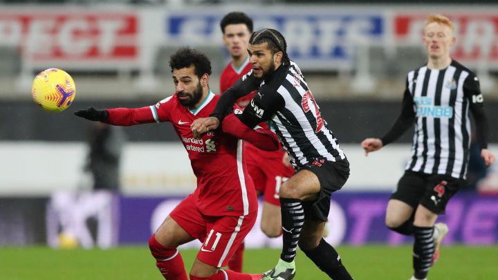 Steve Bruce: "Estoy totalmente encantado con DeAndre Yedlin"