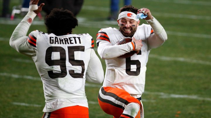 Myles Garrett y Baker Mayfield con los Browns