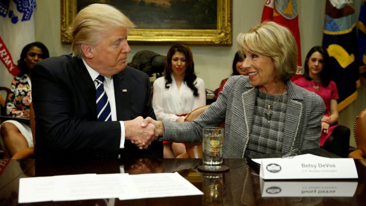 ¿Qué miembros de la Casa Blanca y del Gobierno de Trump han dimitido desde la Invasión al Capitolio?