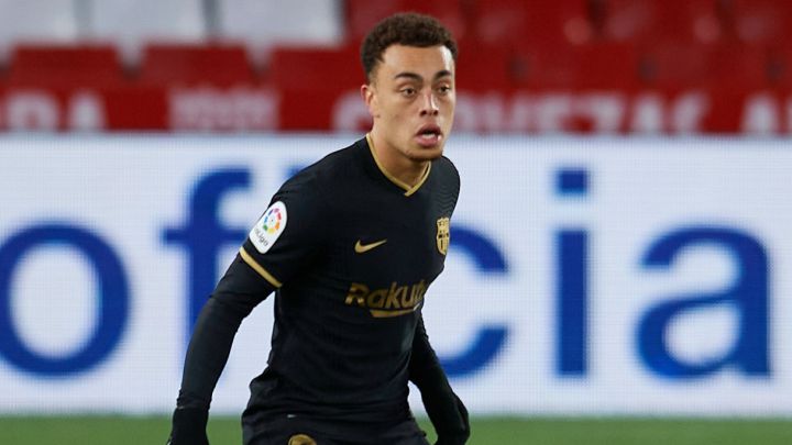 Sergiño Dest apunta a ser titular en la final de la Supercopa