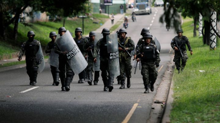 Autoridades blindan el Yankel Rosenthal con 400 policías para la final Marathón - Olimpia