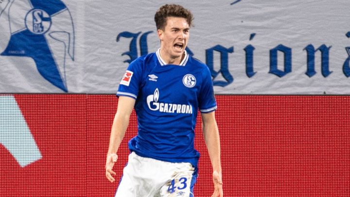 Schalke 04 acelera para renovar a Matthew Hoppe