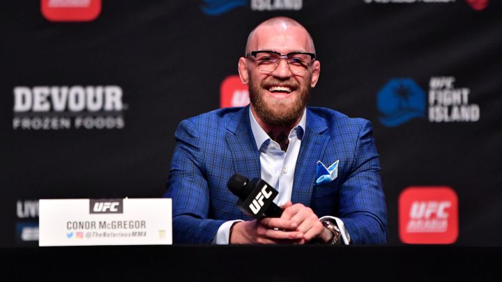 Conor McGregor en conferencia de prensa de UFC 257