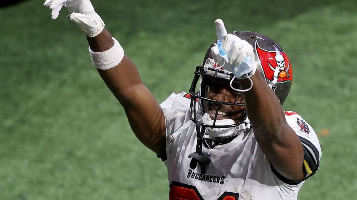 Antonio Brown con los Buccaneers