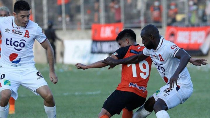 Posibles alineaciones de la final entre Alianza FC vs CD Águila