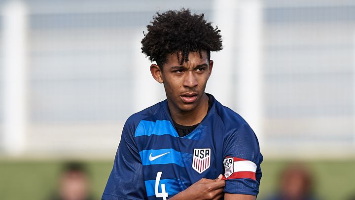 Bayern planea mandar a Chris Richards a préstamo al Hoffenheim