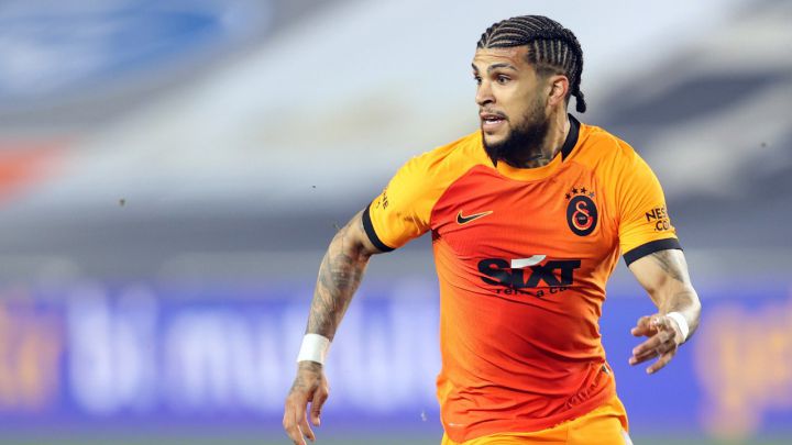 DeAndre Yedlin debuta en triunfo de Galatasaray ante Fenerbahce