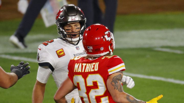 Tom Brady y Tyrann Mathieu