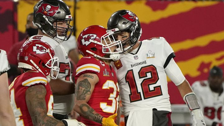 Tom Brady y Tyrann Mathieu
