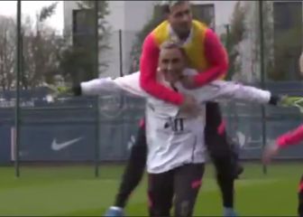 Keylor Navas sorprende a sus compañeros con este disparo