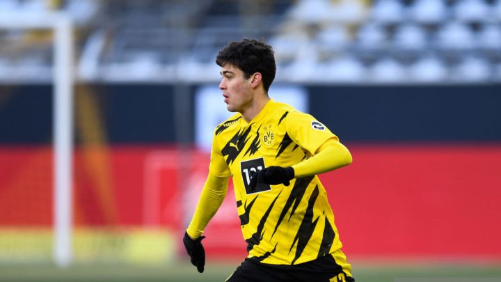 Gio Reyna se llevó el duelo estadounidense en el Derbi de Ruhr