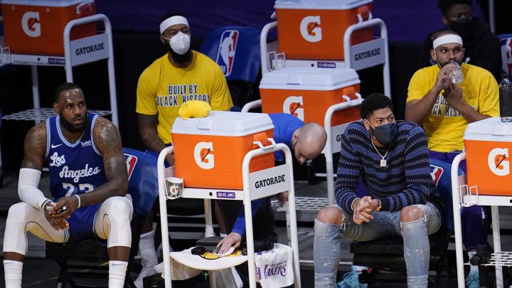 La caída libre de los Lakers desde la lesión de Anthony Davis