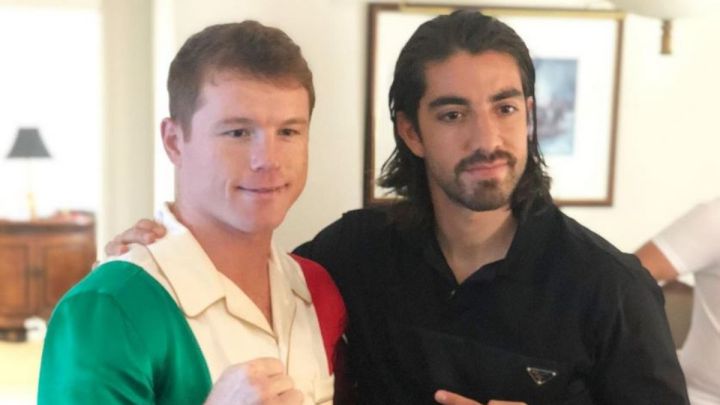 Rodolfo Pizarro presume visita al Canelo Álvarez en Miami