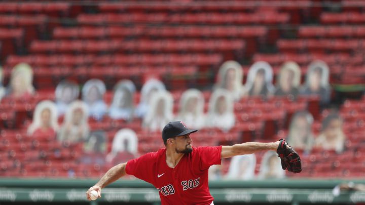 Nathan Eovaldi con los Red Sox en Fenway Park