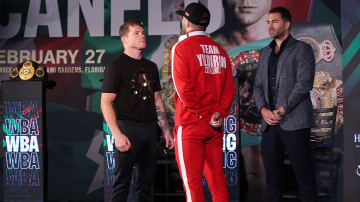 Canelo Álvarez y Avni Yildirim superan la báscula y prefieren hablar el sábado