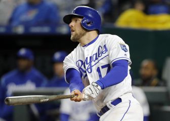 Hunter Dozier jugará en Kansas City hasta 2024