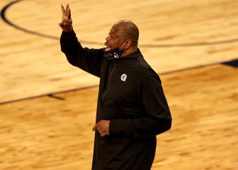 Ewing tras ser detenido en el MSG:
