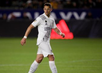 Damm pone a Chicharito a la altura de Hugo y Rafa Márquez