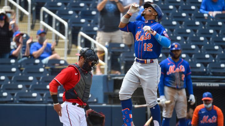 Francisco Lindor firma contrato millonario por 10 años con los Mets