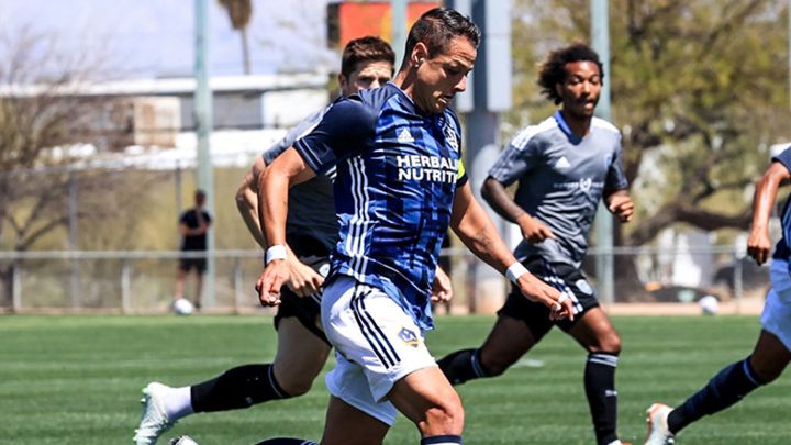 Javier Hernández en duelo de preparación de la MLS 2021 contra Sporting Kansas City