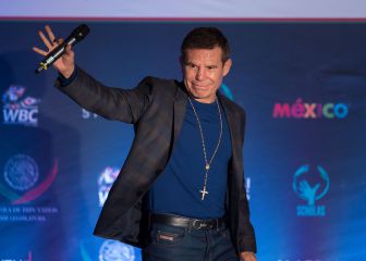 Julio César Chávez presume condición física a sus 59 años